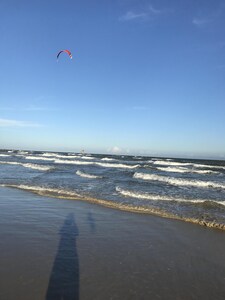 Enjoy the sunlight , Love the Beach