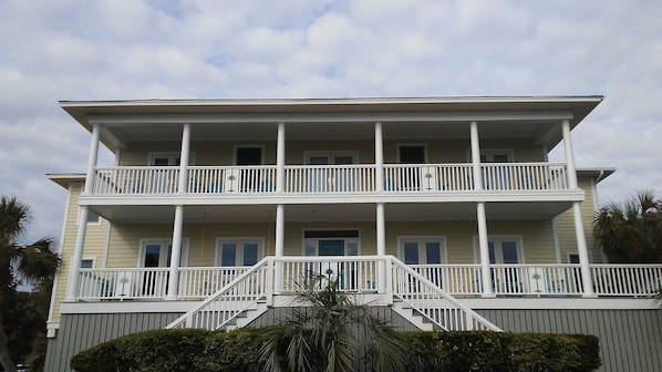 The Hunley House 