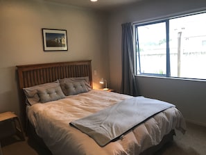 Main Queen Bedroom