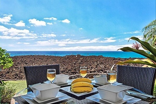 Alfresco dining on the lanai of our Hali'i Kai vacation home