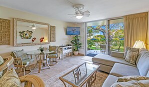 The livingroom looking towards the lanai.