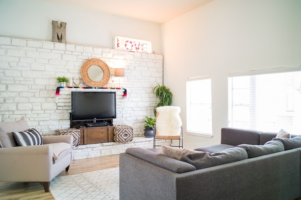 Sitting area for the whole family.