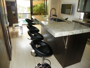  Eat in Kitchen