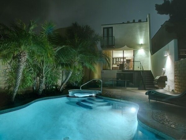 Nightime swim or heated spa anyone?