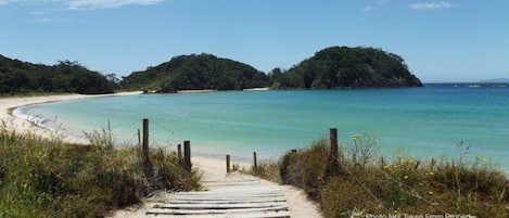 Matapouri beach. 4 min. drive