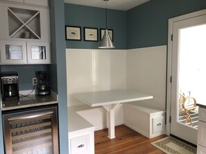 Kitchen dining nook