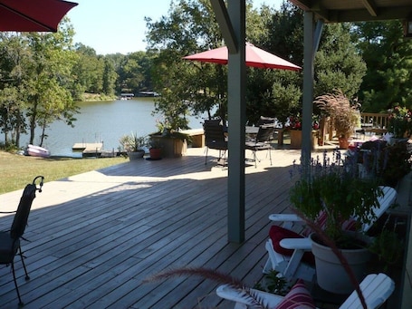 Front deck-amazing lake view. Fully shaded by dinner time.