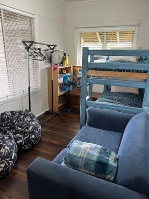 Third bedroom. Bunk bed.