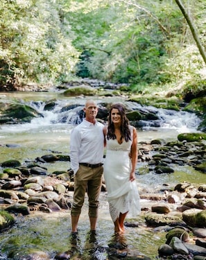 Wedding at Laurelwood Falls