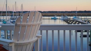 The pub table and chairs on the deck are perfect for waterfront meals or drinks