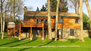 Lake Side of Cabin on Burt Lake!
Deck looks out to the lake!