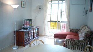 Pinang Beach Apartment @ Bayu Emas