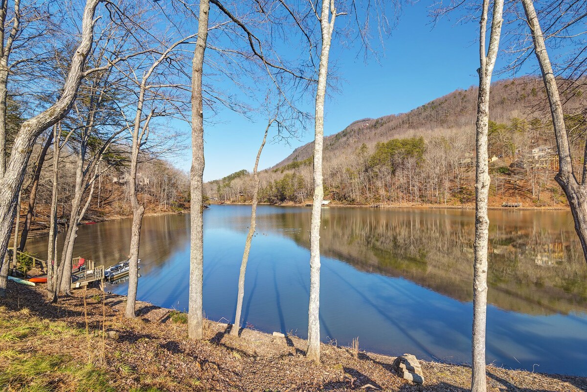 Rumbling Bald Resort Condominium at beautiful Lake Lure, Western North Carolin