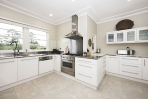 Fully equipped family kitchen- quick snack or elaborate dinner - you will have e