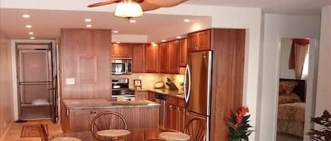 Dining room Kitchen