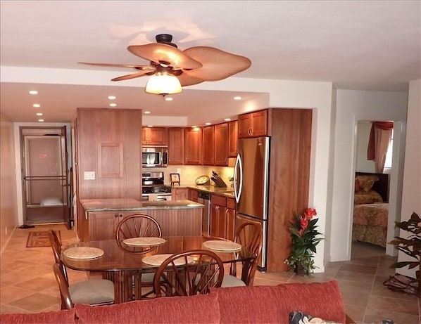 Dining room Kitchen