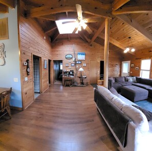 Lots of natural light and open floor plan