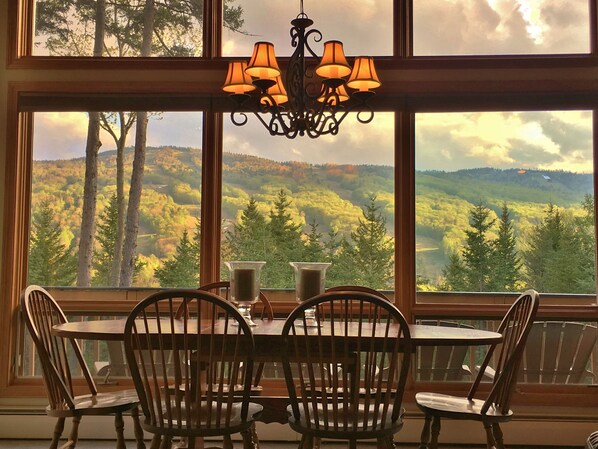 Stunning Views of Bretton Woods Ski Resort!