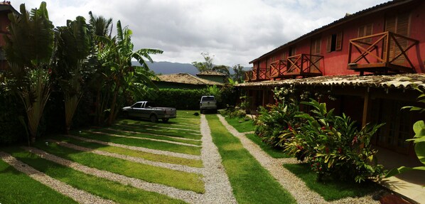 Jardines del alojamiento