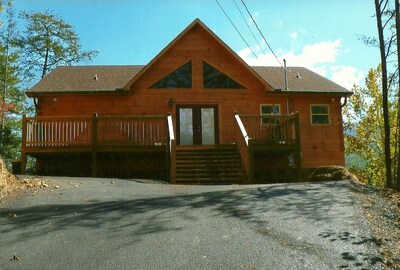 5 Bedroom Cabin In Gatlinburg With Home Theater Close To Rocky Top Sports Comple Pittman Center