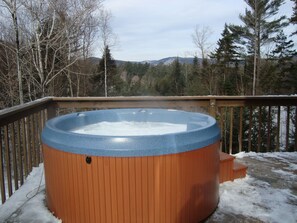 Mountain Views and Exterior Hot Tub on Deck