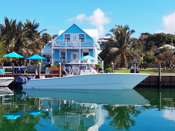Our guests' 42ft Freeman at the dock. 