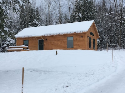 2 Cabin rentals near Stowe, Smuggler's Notch, snow machine and hiking trails.