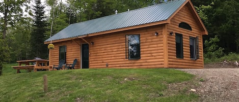 Serene Country Cabin 2
ADA unit