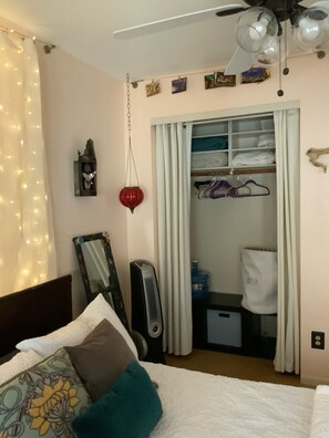 Smaller bedroom #2