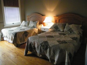 2 double beds off living room