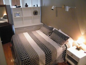 King Bedroom off living room