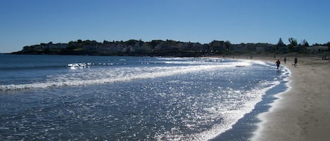 A 6 minute walk to the sand from the front door...