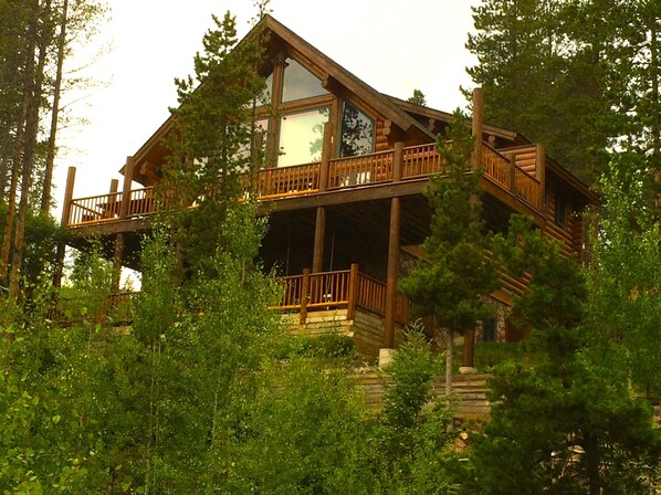 Back of Home faces an unobstructed view of the mountains, including Baldy Mtn.  