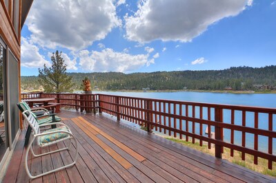 Spectacular Lakefront With Hot Tub And Dock At A Spectacular Price!