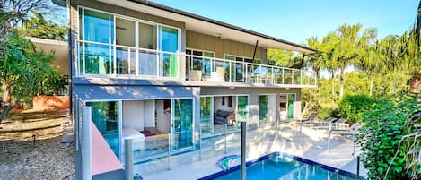 hamilton island yacht club villa 18