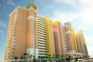 Beautiful Baywatch Resort