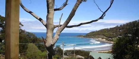 Vista para praia/oceano