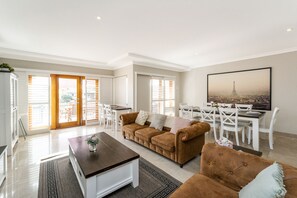 Living Dining