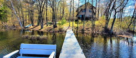 Beautiful secluded vacation home engulfed by nature!