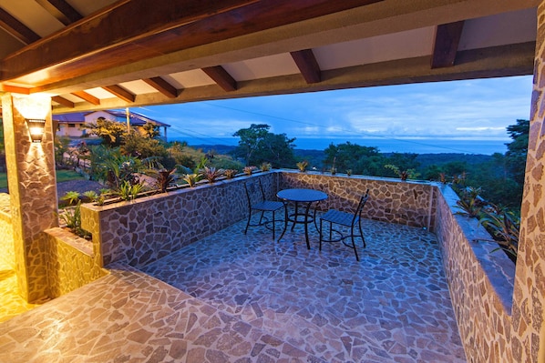 Wildlife Viewing Deck with Sweeping Ocean Views