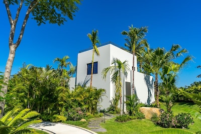 Impresionante NUEVA finca de siete dormitorios en el Pacífico ~ ¡Propiedad increíble!  