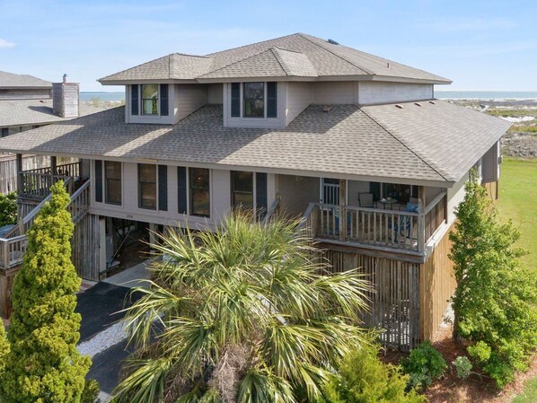 Welcome to Puffin Place - 29B S Harbor Dr. on beautiful, private Harbor Isl. SC!