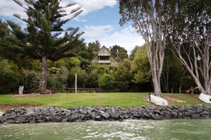 Front of Bay Cottage from Te Wahapu Bay