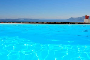 Caldera view while swimming in the pool.