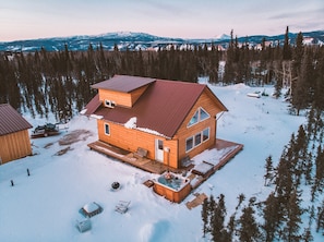 Bear Cabin with Hot Tub