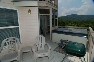 Family-friendly Victorian Chalet, 3 Levels With Pool Table