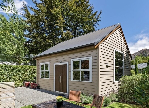 Poplar Cottage