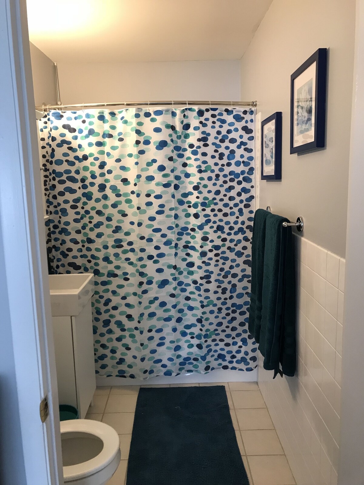 Fireplace- Romantic Winter Getaway-Ocean View – Sleeps 6
