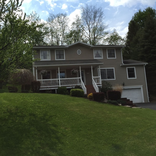 Close to Cornell and Ithaca College!  BEST VALUE  

