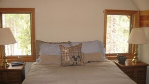 The upstairs master bedroom- queen bed